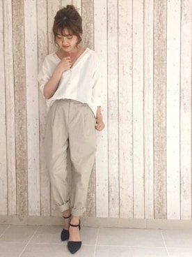 「Vネック」｜UNRELISH　OFFICIALさん（レディース・155cm）の春コーディネート