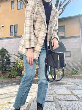 「select MOCA（セレクトモカ）の【GISELe4月号掲載】【GISELe12月号掲載】センタープレスストレートヘムラインカットオフダメージ加工デニム（デニムパンツ）」を使った、runさん（レディース・167cm）の冬コーディネート