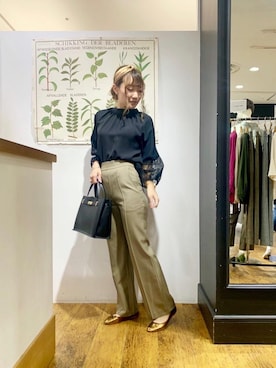 「お呼ばれ」｜「アイテム（バレエシューズ）」を使った、ルクールブラン横浜ジョイナス店スタッフさん（レディース・157cm）の秋コーディネート