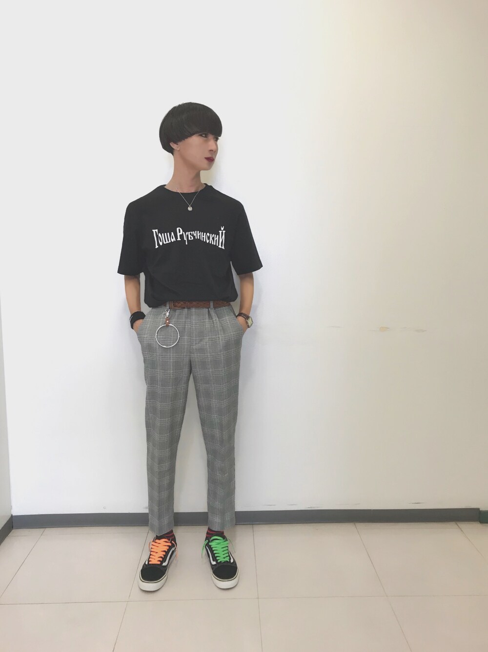 「夏セールで買いました、オトナカジュアル、チェックパンツ、UNIQLO、ボーダーソックス、gosharubchinskiy、VANS、Nasngwam、タックイン、JWANDERSON」｜「Gosha Rubchinskiyのアイテム（Tシャツ/カットソー、ブラック系）」を使った、TTY®︎さん（メンズ・174cm）の夏コーディネートの1枚目の写真