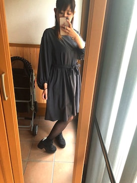 「ダークグレー」｜「アイテム（ワンピース/ドレス）」を使った、☺︎さん（レディース・160cm）の秋コーディネート
