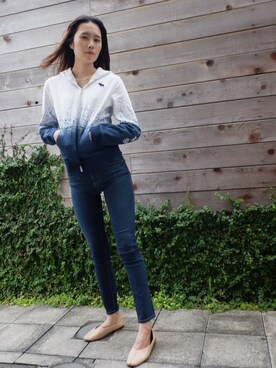 「Abercrombie&Fitch（アバークロンビーアンドフィッチ）のアイテム（パーカー）」を使った、noree829 さん（レディース・168cm）の夏コーディネート
