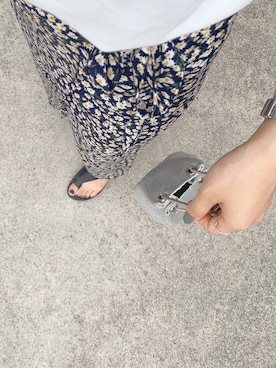 「BEAMS LIGHTS（ビームスライツ）のstyiro / メタル ショルダーバッグ（ショルダーバッグ、シルバー系）」を使った、아카리 さん（レディース・152cm）の夏コーディネート