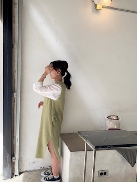 「CONVERSE（コンバース）のCONVERSE コンバース ALL STAR OX オールスター オックス（スニーカー、ブラック系）」を使った、아카리 さん（レディース・152cm）の秋コーディネート