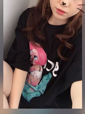 「MILKBOY（ミルクボーイ）のSICK GIRL Tシャツ（Tシャツ/カットソー、ブラック系）」を使った、まりもさん（レディース・153cm）の春コーディネート