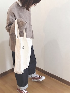 「UNIQLO（ユニクロ）のハイライズワイドストレートジーンズ（デニムパンツ）」を使った、あゆさん（レディース・157cm）の春コーディネート