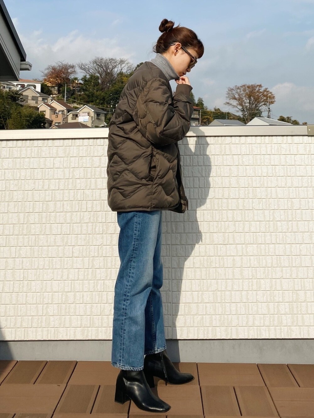 「年末WEAR感謝祭、マイベストコーデ2020、プチプラ、ユニクロ、ダウンジャケット、タートルネック、休日スタイル、あったかコーデ、冬コーデ、大人カジュアル」｜「UNIQLOのアイテム（ダウンジャケット/コート、グリーン系）」を使った、chiharu__hondaさん（レディース・163cm）の冬コーディネートの1枚目の写真