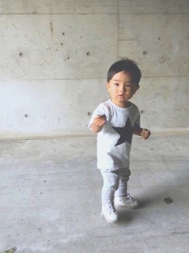 「H&M（エイチ・アンド・エム）のアイテム（その他パンツ、ホワイト系）」を使った、kai...さん（キッズ・80cm）の夏コーディネート