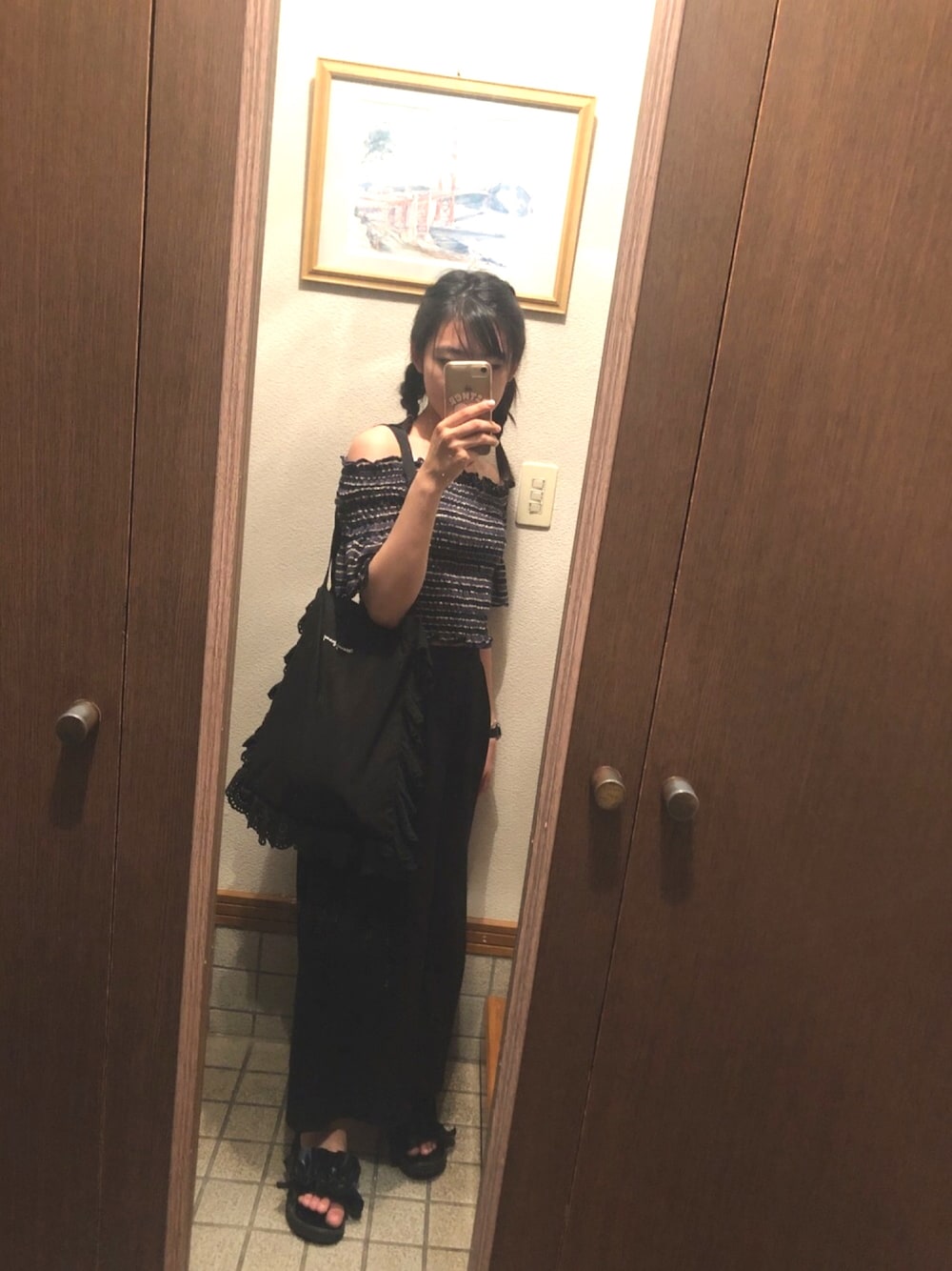 「korean、ootd、outfit、offshoulder、monotone、black、onespo」｜「onespoのボーダーオフショル（Tシャツ/カットソー、ブルー系）」を使った、myu.さん（レディース・158cm）の秋コーディネートの1枚目の写真