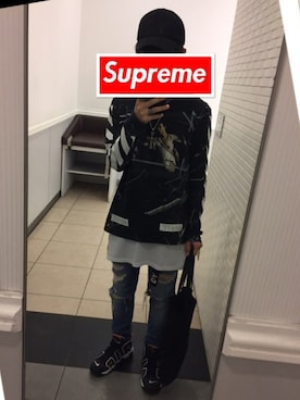 「SAINT LAURENT PARIS（サンローランパリ）のアイテム（トートバッグ）」を使った、genさん（メンズ・170cm）の冬コーディネート