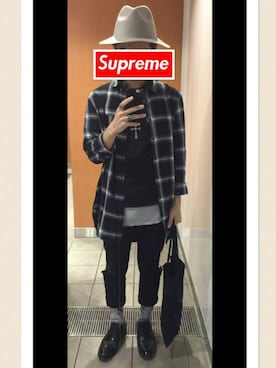 「SAINT LAURENT PARIS（サンローランパリ）のアイテム（トートバッグ）」を使った、genさん（メンズ・170cm）の秋コーディネート