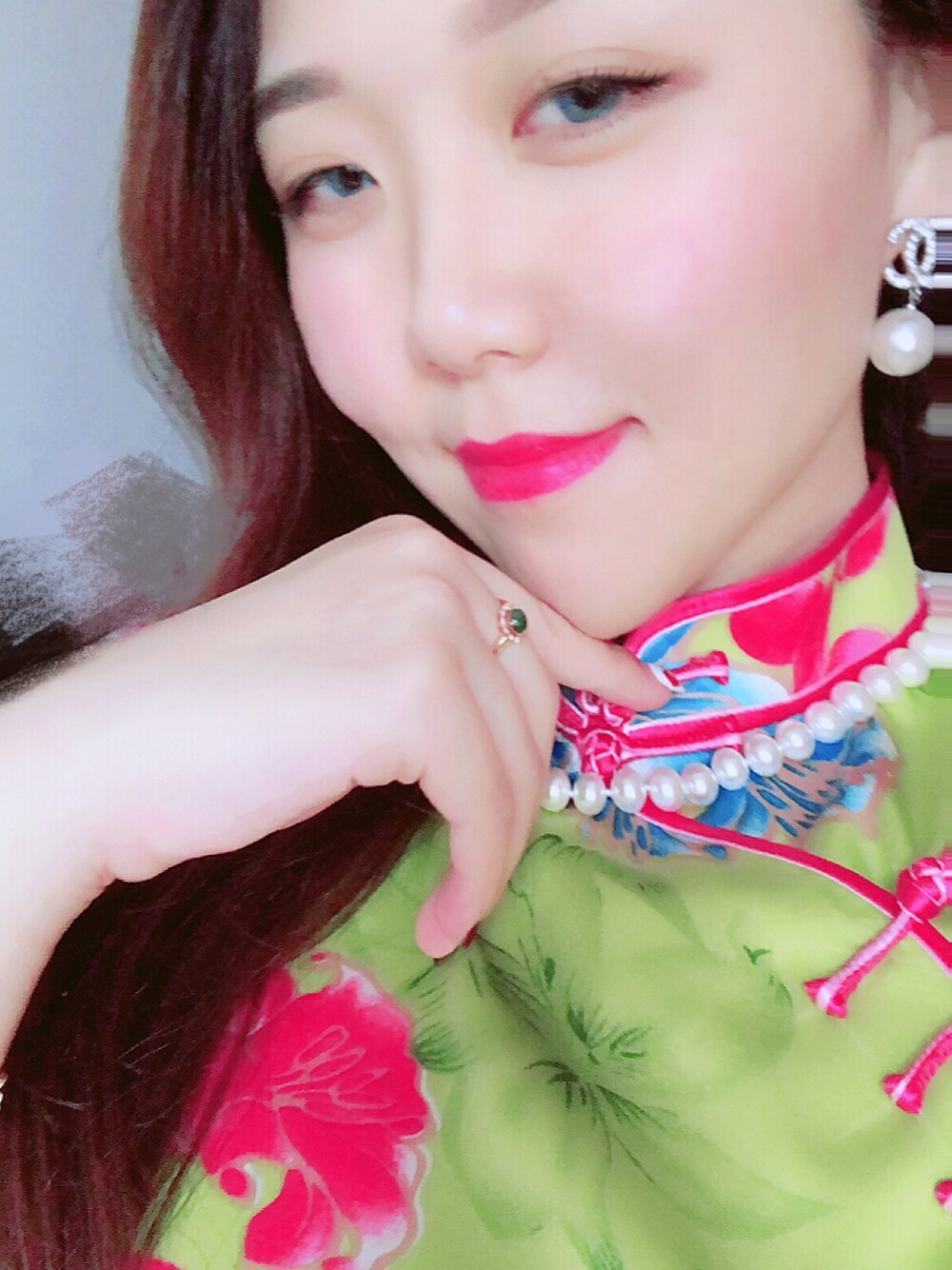 「上海徐のアイテム（ワンピース、その他）」を使った、Yingying_Rubyさん（レディース・173cm）の春コーディネートの1枚目の写真
