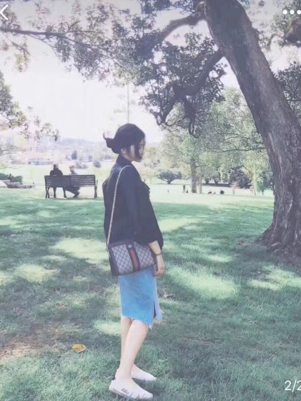 「GUCCIのアイテム（ショルダーバッグ、グレー系）」を使った、Yingying_Rubyさん（レディース・173cm）の冬コーディネートの1枚目の写真