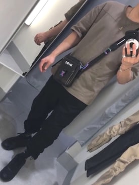 「Bershka（ベルシュカ）のレディースアイテム（カーゴパンツ、ブラック系）」を使った、shuさん（メンズ・164cm）の夏コーディネート
