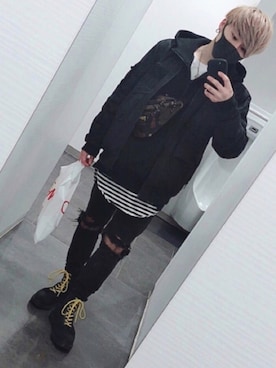 「Dr. Martens（ドクターマーチン）のアイテム（ブーツ、ブラック系）」を使った、shuさん（メンズ・164cm）の冬コーディネート