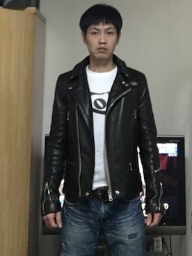 「ROLL（ロール）のアイテム」を使った、黒田 クロミさん（メンズ・171cm）の秋コーディネート