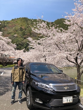 「花見」｜「アイテム（マウンテンパーカー）」を使った、黒田 クロミさん（メンズ・171cm）の春コーディネート