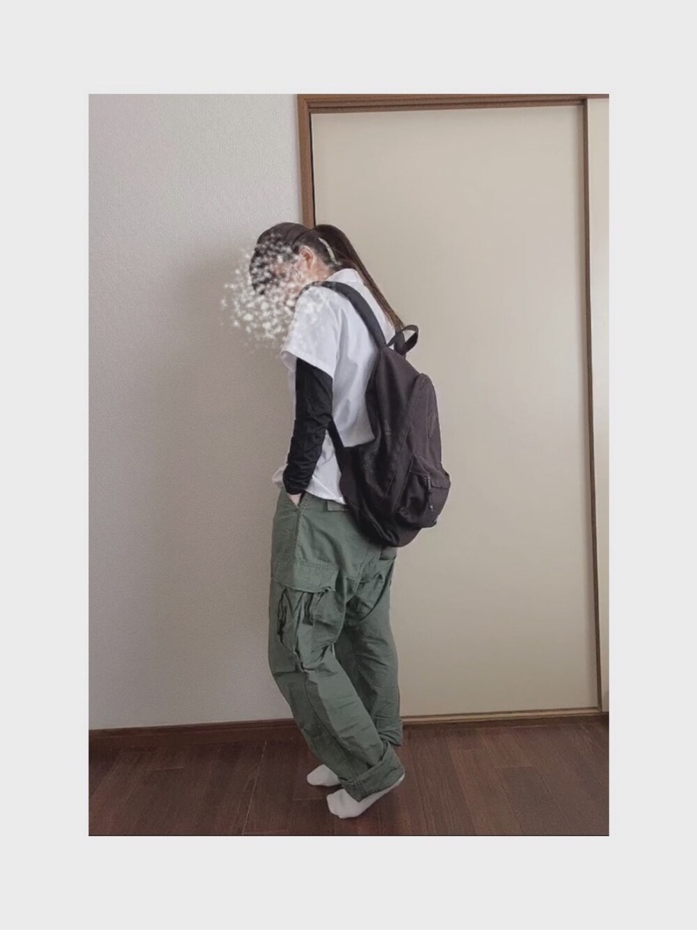 「低身長、低身長コーデ、メンズライク、ミリタリー、リュック、シャツスタイル」｜「MILITARYのアイテム（パンツ、グリーン系）」を使った、Mochi さん（レディース・147cm）の春コーディネートの1枚目の写真