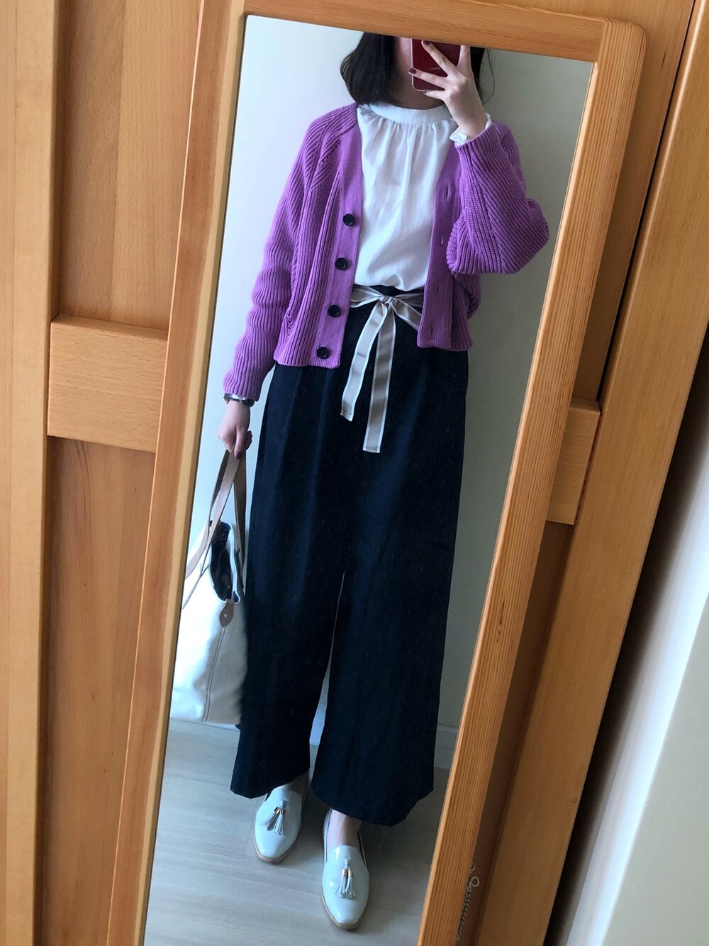 「シンプルコーデ、春、今日のコーデ、fashion、白、春コーデ、31 Sons de mode、ootd、URBAN RESEARCH、spring」｜「31 Sons de modeのグログランリボンベルト付きワイドパンツ（その他パンツ、ブルー系）」を使った、Kirima♡さん（レディース・166cm）の春コーディネートの1枚目の写真