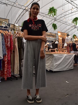 Cut Out Bangkokさんのコーディネート