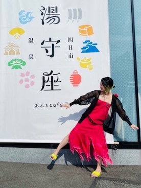 「PEANUTS（ピーナッツ）のアイテム（アクセサリー）」を使った、kaoriBROWNさん（レディース・157cm）の夏コーディネート