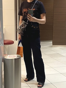 「Levi's」｜「アイテム（ブーティ）」を使った、エムさんさん（レディース・161cm）の秋コーディネート