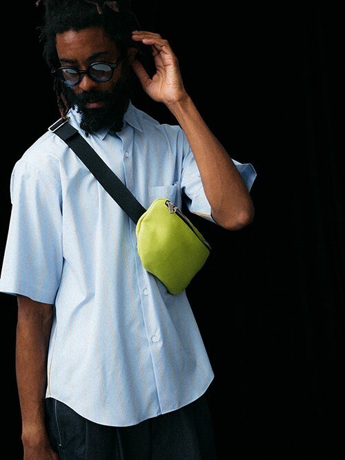 UNITED TOKYO EC���ƕ�<OFFICIAL>UNITED TOKYO����̃V���c/�u���E�X�u�X�g���C�v�I�[�o�[�V���[�g�X���[�u�V���c�iUNITED TOKYO�b���i�C�e�b�h�g�E�L���E�j�v���g�����R�[�f�B�l�[�g