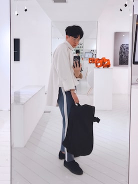 「NOMAD（ノマド）のアイテム」を使った、文廷瑋さん（メンズ・174cm）の冬コーディネート