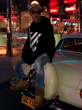 「off white（オフホワイト）のアイテム（その他アウター）」を使った、にしもんさん（メンズ・165cm）の春コーディネート