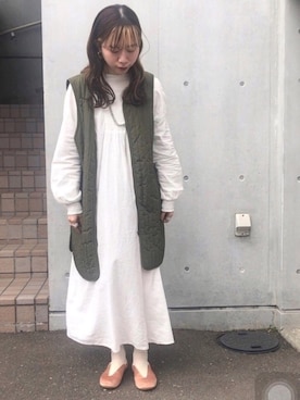 「カーキアウター」｜「アイテム（シャツワンピース）」を使った、tommyさん（レディース・156cm）の春コーディネート