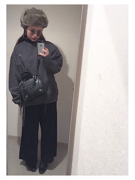 「CHEAP MONDAY（チープマンデイ）のアイテム（アクセサリー）」を使った、HONOKAさん（レディース・162cm）の冬コーディネート