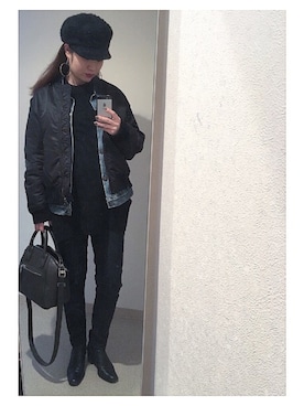 「CHEAP MONDAY（チープマンデイ）のアイテム（アクセサリー）」を使った、HONOKAさん（レディース・162cm）の冬コーディネート