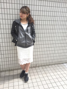 「文化服装学院」｜「アイテム（その他アウター）」を使った、ʚ 風 ɞさん（レディース・156cm）の春コーディネート