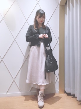 「ヘアアレンジ」｜「アイテム（ライダースジャケット）」を使った、マジェスティックレゴン河原町OPA店スタッフさん（レディース・159cm）の秋コーディネート