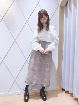 「タイト」｜「アイテム（その他シューズ）」を使った、マジェスティックレゴン河原町OPA店スタッフさん（レディース・159cm）の秋コーディネート