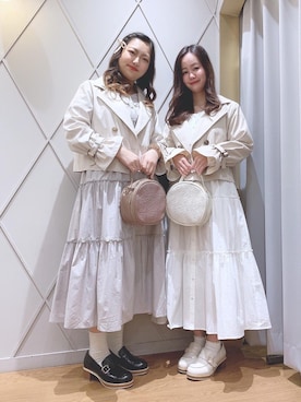 「双子コーデ」｜「アイテム（トレンチコート）」を使った、マジェスティックレゴン河原町OPA店スタッフさん（レディース・159cm）の冬コーディネート