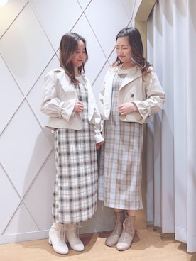 「双子コーデ」｜「アイテム（トレンチコート）」を使った、マジェスティックレゴン河原町OPA店スタッフさん（レディース・159cm）の冬コーディネート