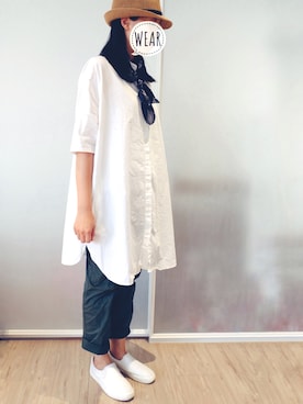 「チュニック」｜「アイテム（スリッポン）」を使った、Elifさん（レディース・158cm）の秋コーディネート