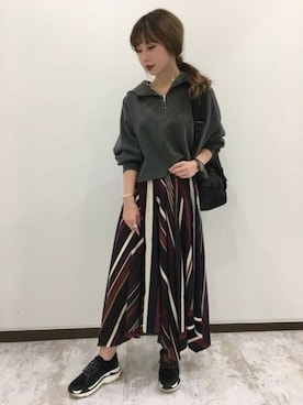 「ジップパーカ」｜せいらまんさん（レディース・162cm）の秋コーディネート