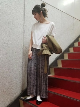 「JEANASIS（ジーナシス）のアイテム（トレンチコート）」を使った、せいらまんさん（レディース・162cm）の春コーディネート