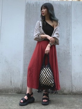 「リネンシャツ」｜「アイテム（その他アウター）」を使った、せいらまんさん（レディース・162cm）の春コーディネート