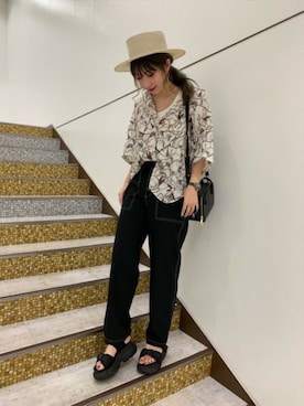 「ハイウエストパンツ」｜「アイテム（カーゴパンツ）」を使った、せいらまんさん（レディース・162cm）の夏コーディネート