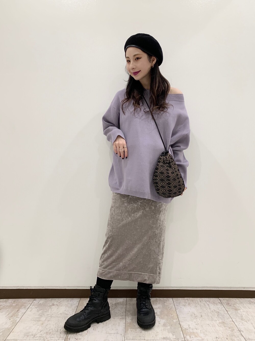 「私の推しブランド、オトナカジュアル、カジュアル、おしゃれさんと繋がりたい、大人コーデ、春、韓国ファッション、スカート、JEANASiS、ootd」｜「JEANASISのオーガニックコットンWフェイスボートネックプルオーバー/926007（ニット/セーター、パープル系）」を使った、せいらまんさん（レディース・165cm）の冬コーディネートの1枚目の写真