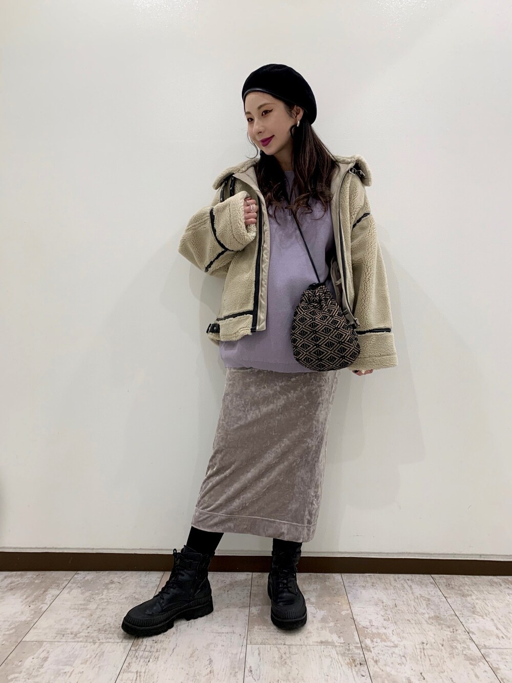 「私の推しブランド、オトナカジュアル、カジュアル、おしゃれさんと繋がりたい、JEANASiS、ootd、韓国ファッション、ゆるコーデ、ロングスカート」｜「JEANASISのクラッシュベロアナロースカート/920088（スカート、ピンク系）」を使った、せいらまんさん（レディース・165cm）の冬コーディネートの1枚目の写真