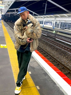 「チャックテイラー」｜「アイテム（その他アウター）」を使った、SHOさん（メンズ・176cm）の冬コーディネート