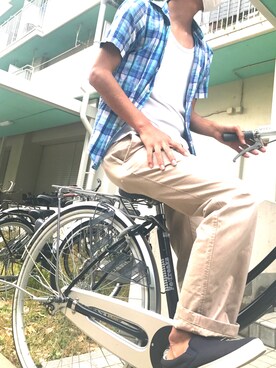 「アイテム（スリッポン、ブルー系）」を使った、Daichiさん（メンズ・180cm）の春コーディネート