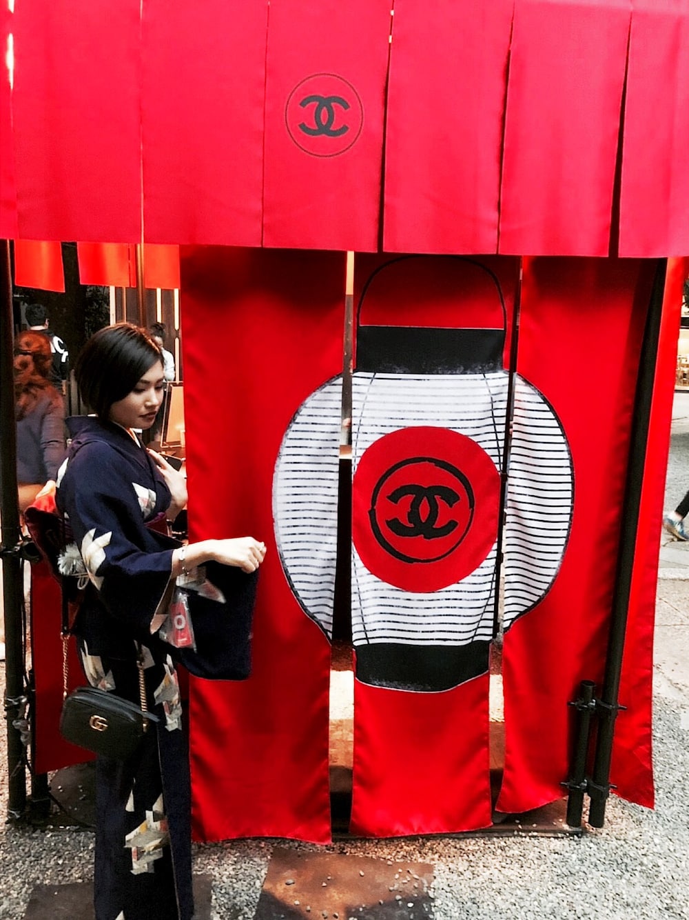 「着物、着物コーデ、着物女子、着物レンタル、chanel、シャネル祭、GUCCI、GUCCI グッチ、グッチ、GGマーモント」｜「GUCCIのアイテム（ショルダーバッグ、ブラック系）」を使った、YURI NAKAMURAさん（レディース・159cm）の春コーディネートの1枚目の写真