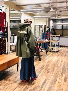 「ミリタリーコーデ」｜「アイテム（PC・スマホグッズ/家電）」を使った、hiRaさん（レディース・157cm）の冬コーディネート