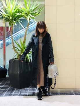 「アイテム（バックパック/リュック、シルバー系）」を使った、hiRaさん（レディース・157cm）の冬コーディネート