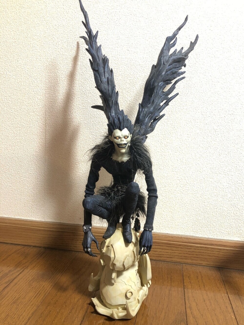 「HERMESのアイテム（財布/小物、ブラック系）」を使った、がねさん（メンズ・270cm）の冬コーディネートの1枚目の写真